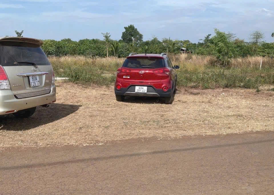 Bán Đất cách quốc lộ 1A chỉ 4 km  